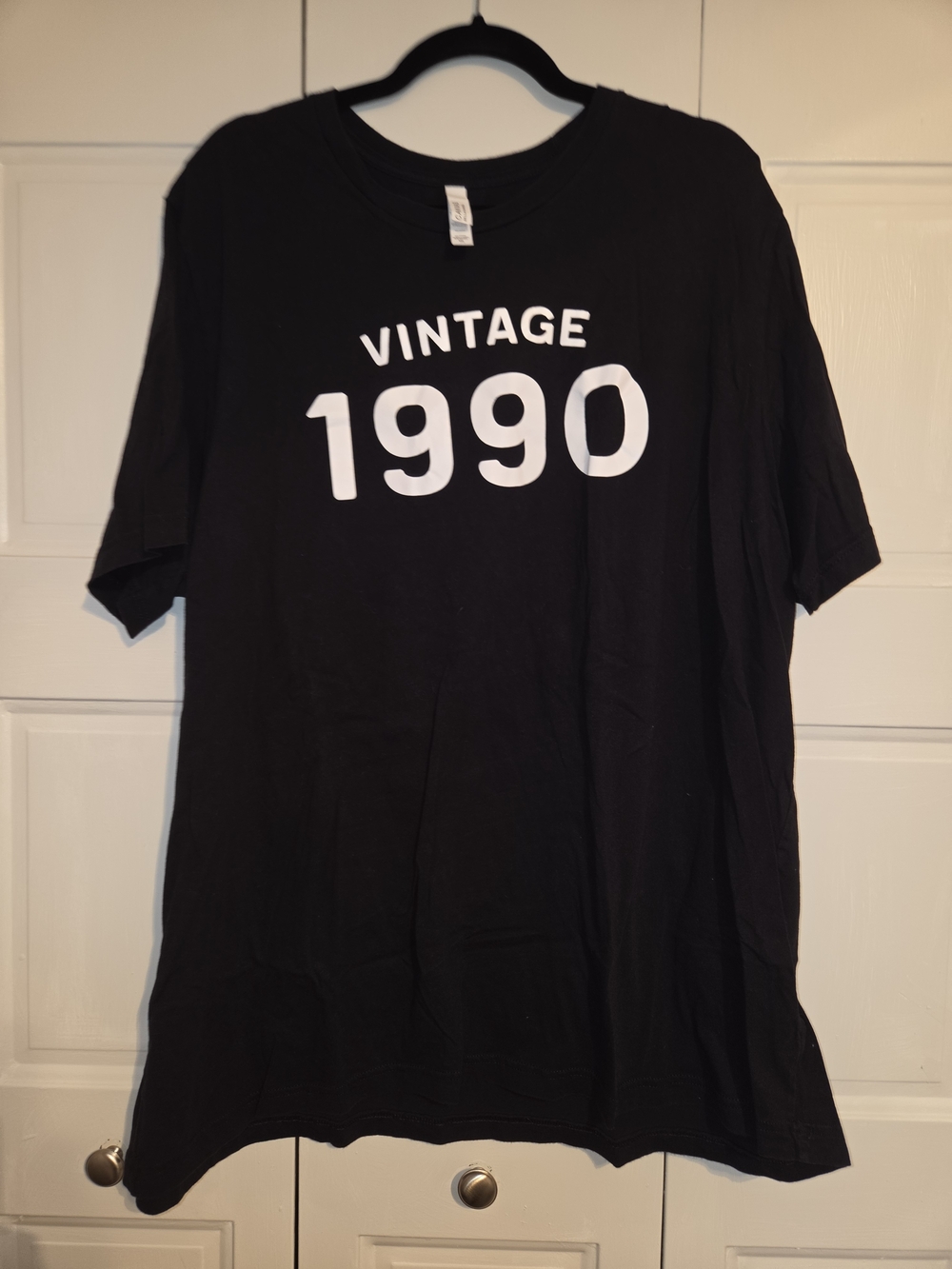 Black "Vintage 1990" Short Sleeve Tee - Graphic Shirt